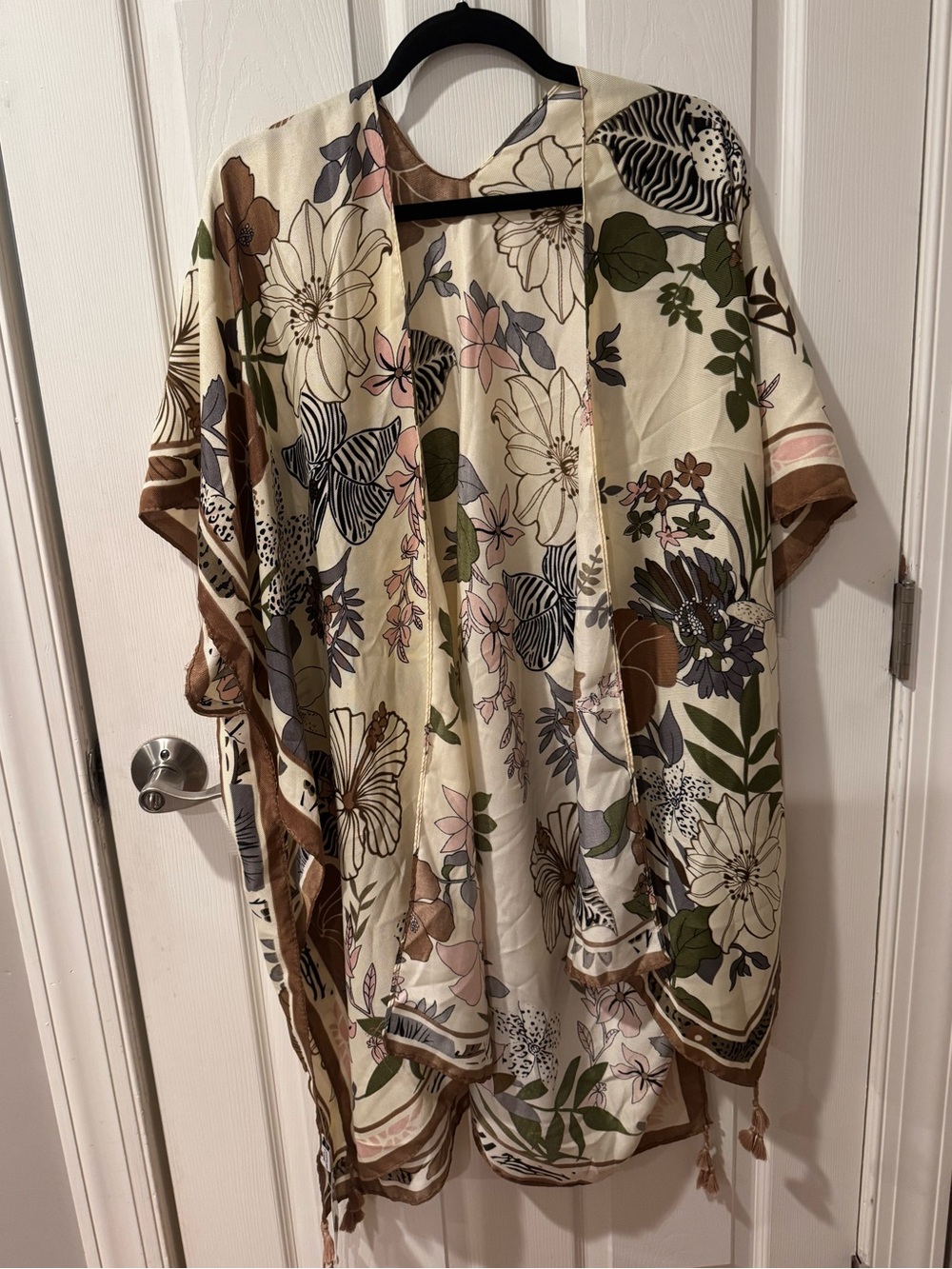 Cream Floral Kimono Cover-Up with Green, black & Brown Accents.  Coverup. NWT